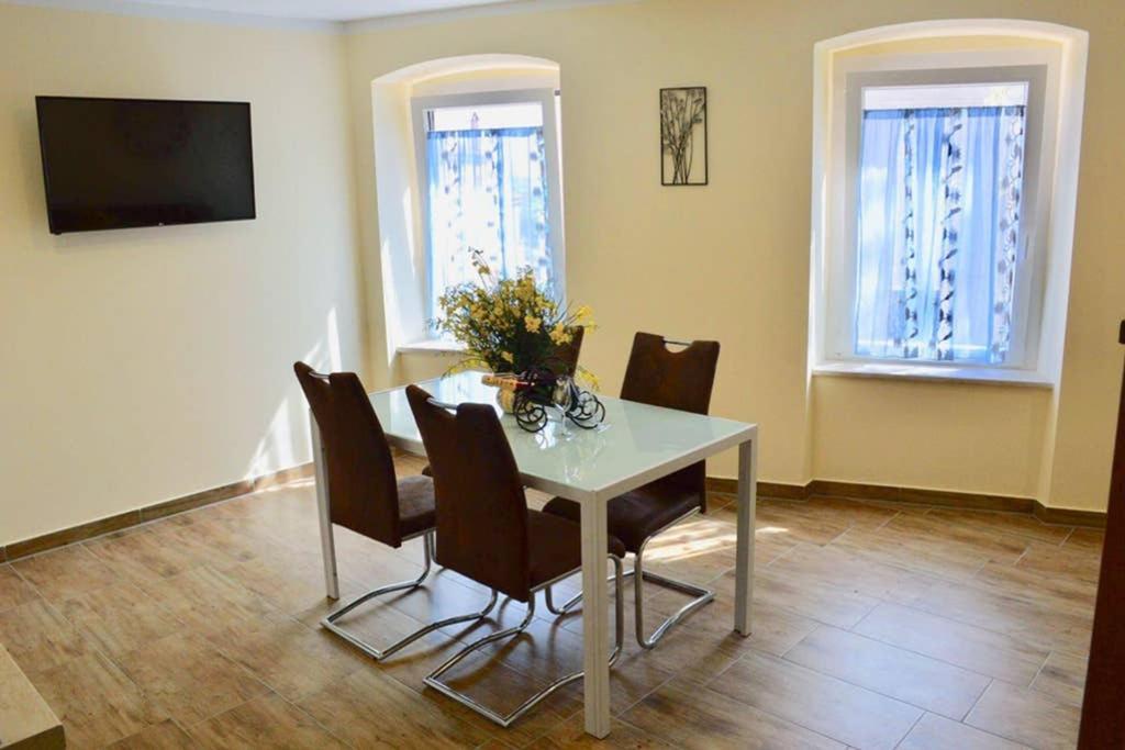 Old Town Apartment Popovic Върсар Екстериор снимка