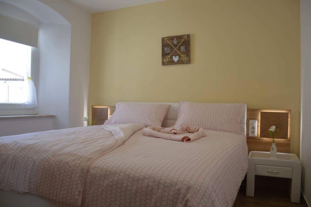 Old Town Apartment Popovic Върсар Екстериор снимка