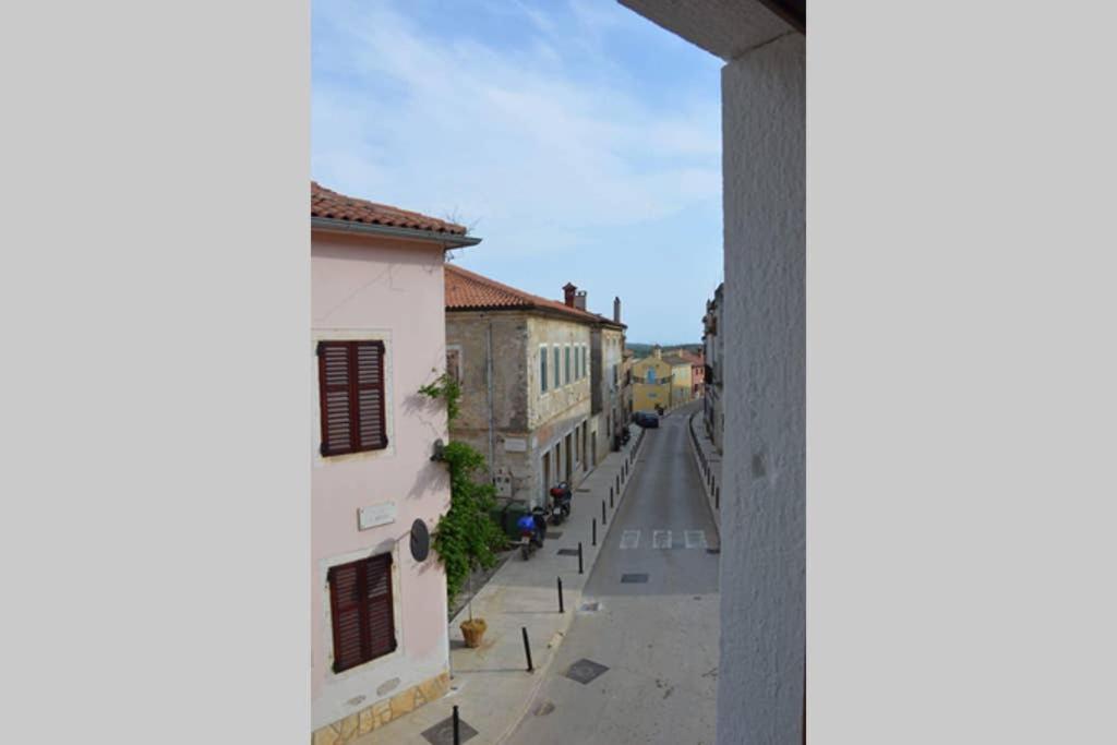 Old Town Apartment Popovic Върсар Екстериор снимка